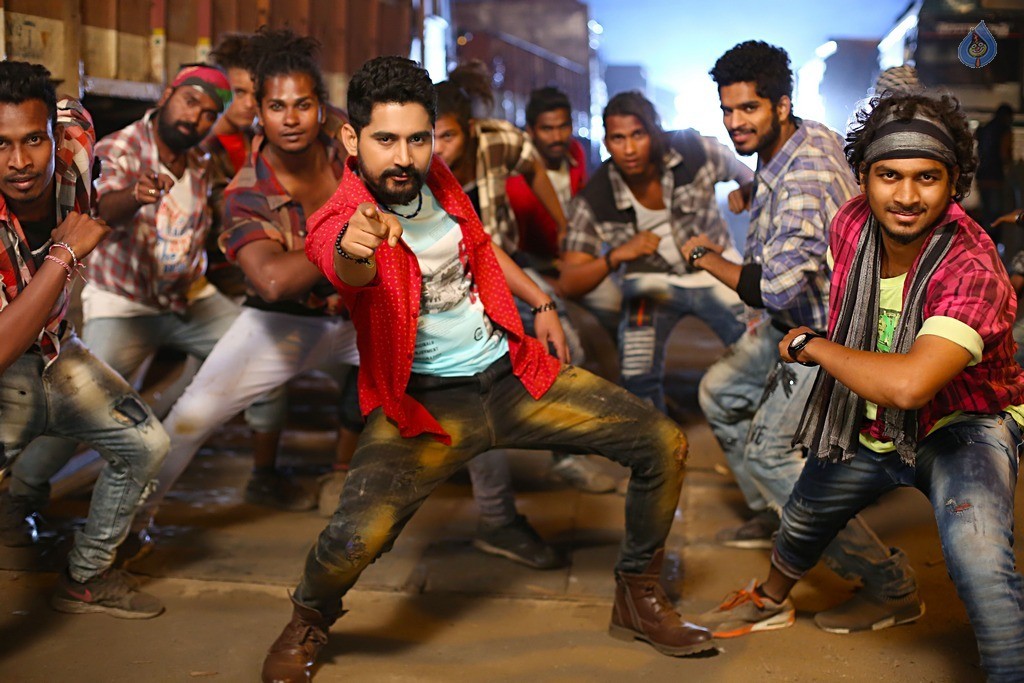 Bewars Movie Photos and Posters - 9 / 10 photos