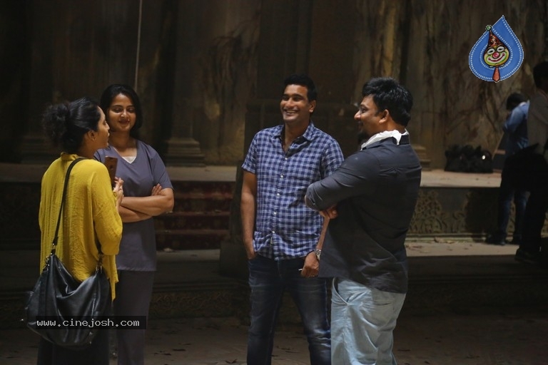 Bhaagamathie Movie Working Stills - 19 / 21 photos