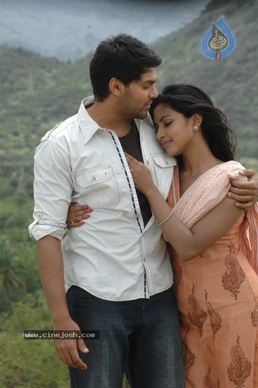 Bhale Thammudu Movie Stills - 16 / 22 photos