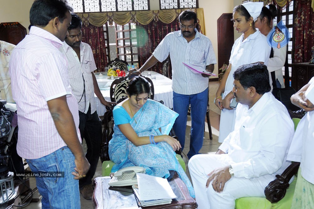 Bhumika Prakash Raj New Movie Stills - 2 / 148 photos