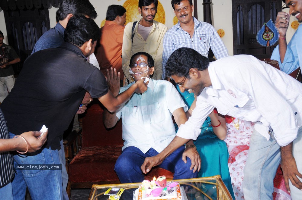 Bhumika Prakash Raj New Movie Stills - 5 / 148 photos