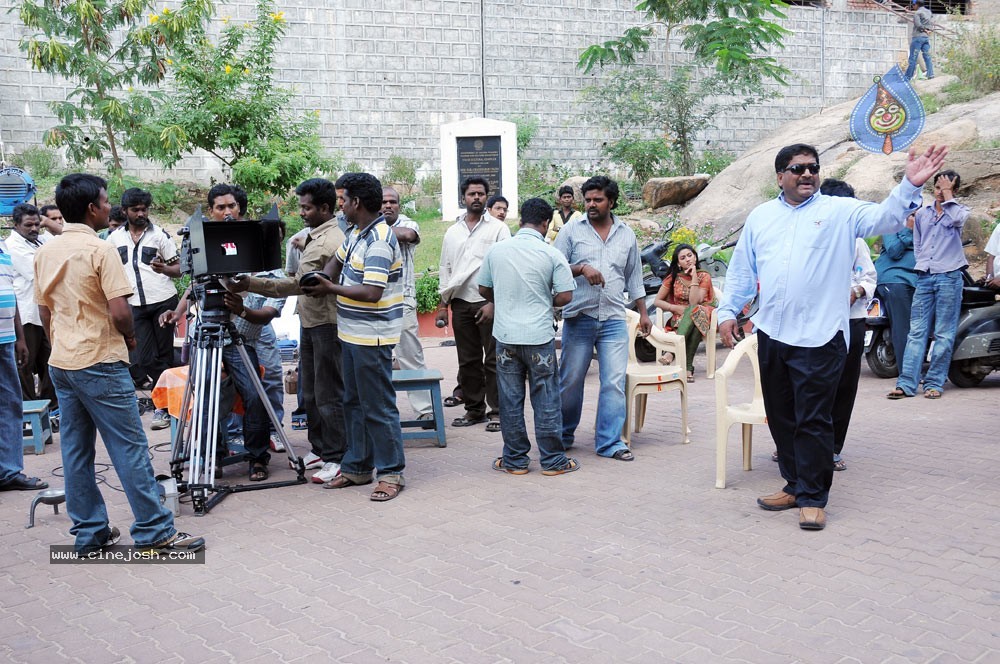 Bhumika Prakash Raj New Movie Stills - 7 / 148 photos