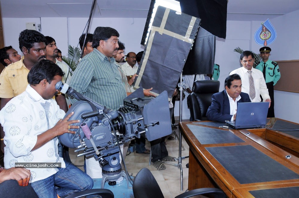 Bhumika Prakash Raj New Movie Stills - 24 / 148 photos