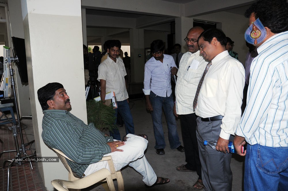 Bhumika Prakash Raj New Movie Stills - 32 / 148 photos