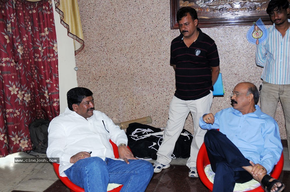 Bhumika Prakash Raj New Movie Stills - 63 / 148 photos