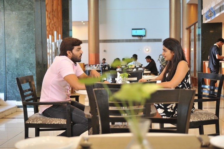 Bichagada Majaka Movie Photos - 19 / 34 photos