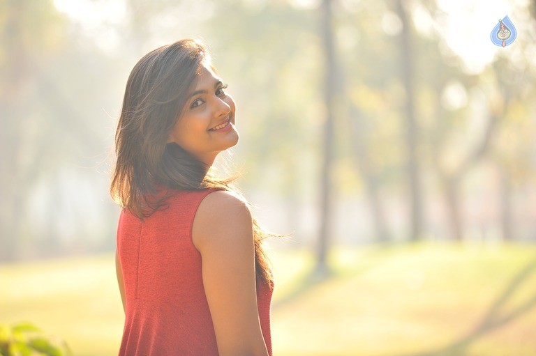 Bichagada Majaka Movie Photos - 26 / 34 photos