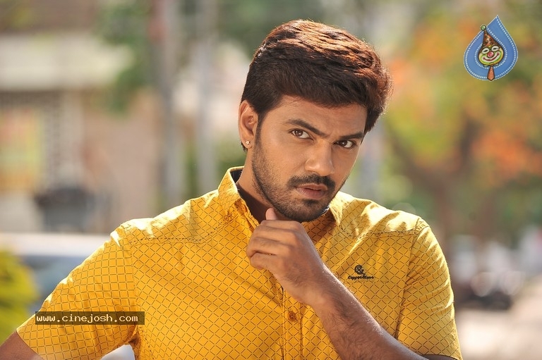 Bichagada Majaka Movie Stills - 5 / 15 photos