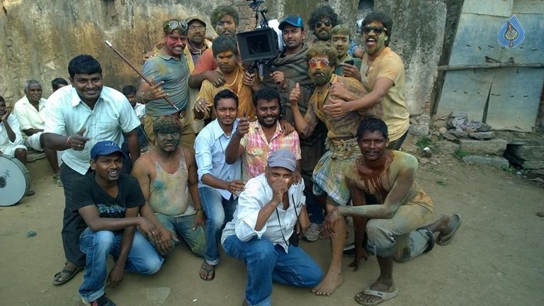 Bommala Ramaram Movie Photos - 14 / 37 photos