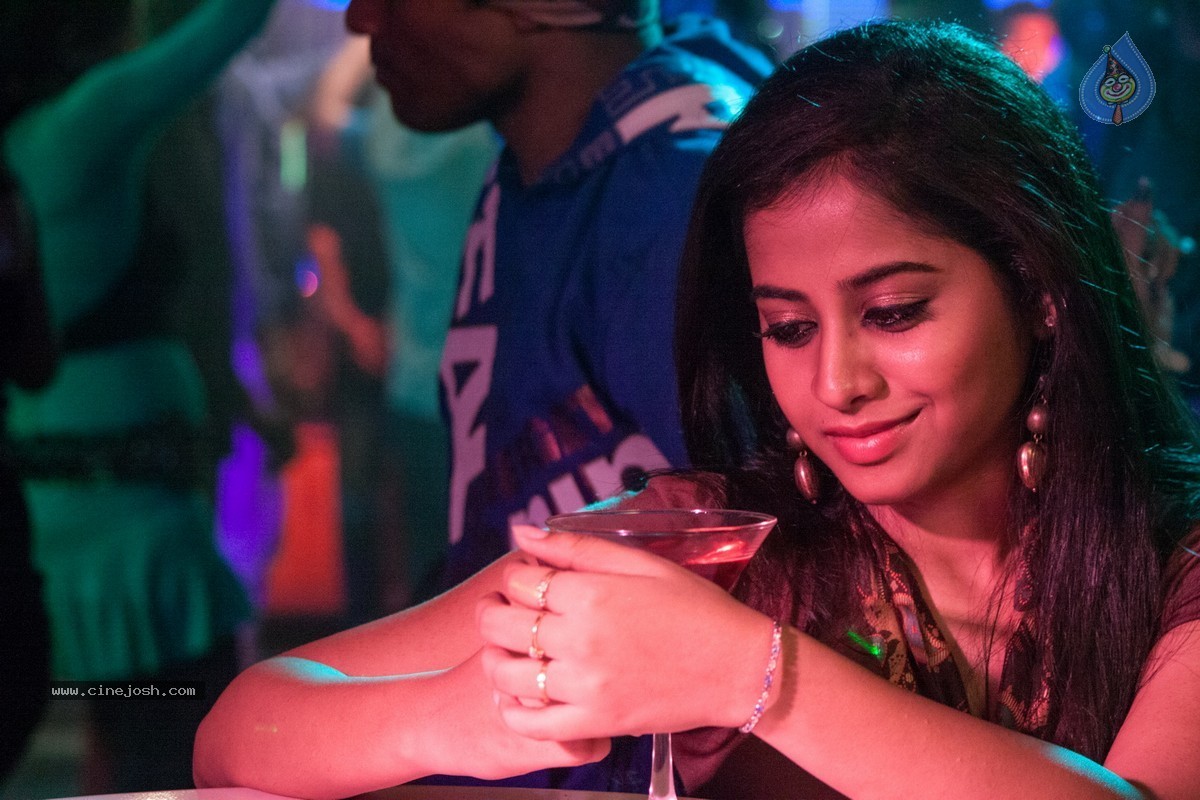 Break Up Movie Stills - 84 / 146 photos