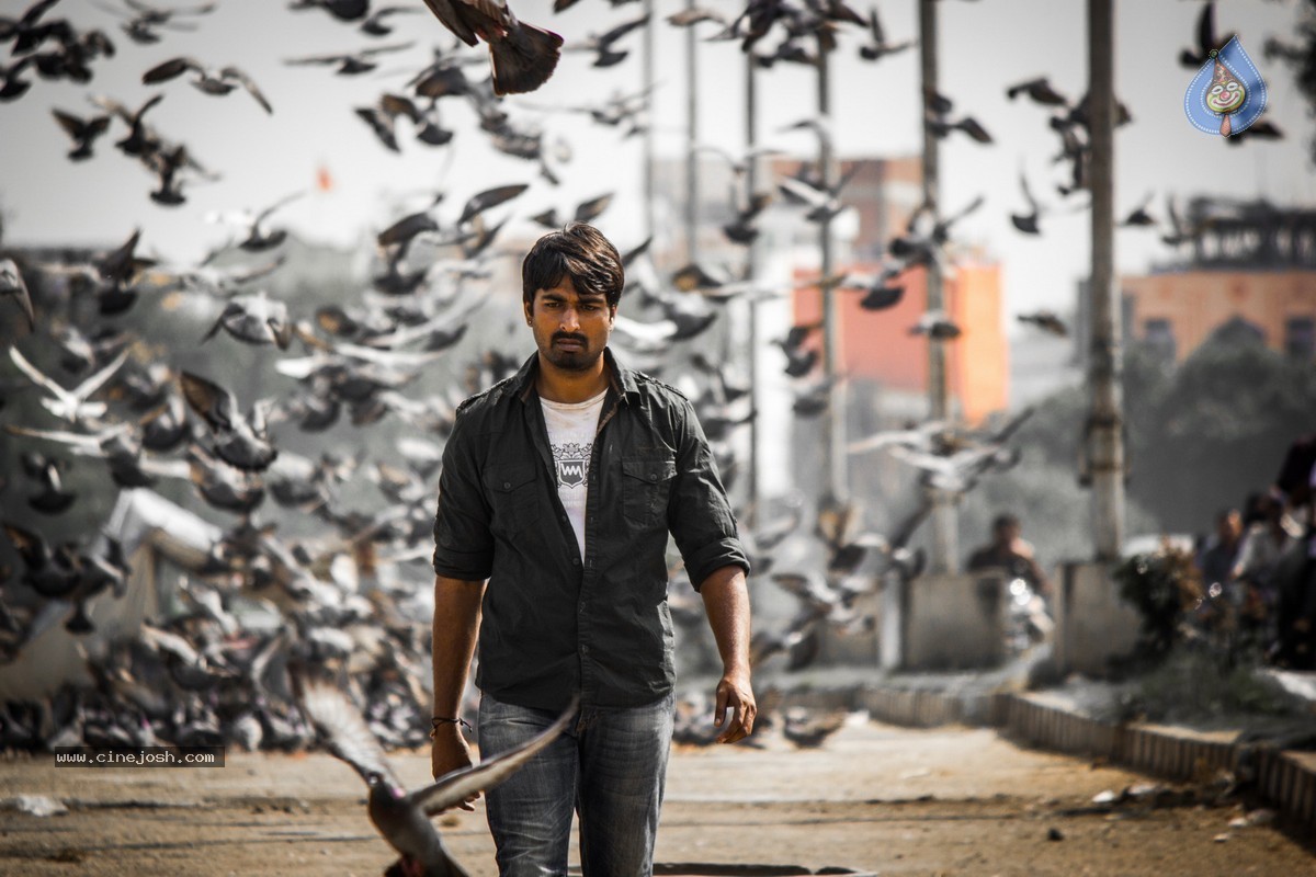 Break Up Movie Stills - 92 / 146 photos