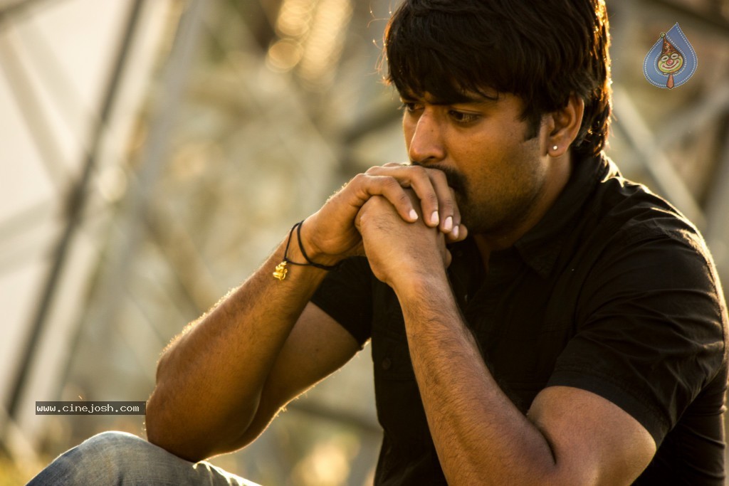 Break Up Movie Stills and Walls - 54 / 85 photos