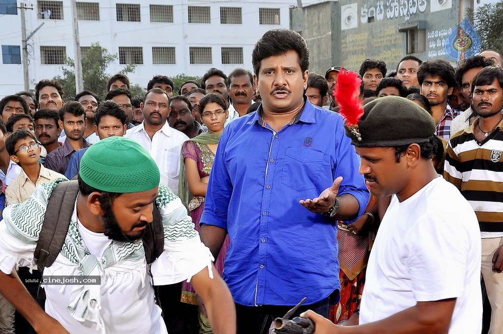 Broker 2 Movie Madhala Ravi Stills - 6 / 8 photos