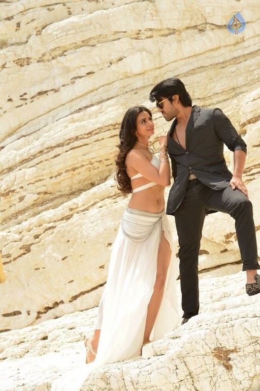 Bruce Lee Latest Photos - 21 / 27 photos