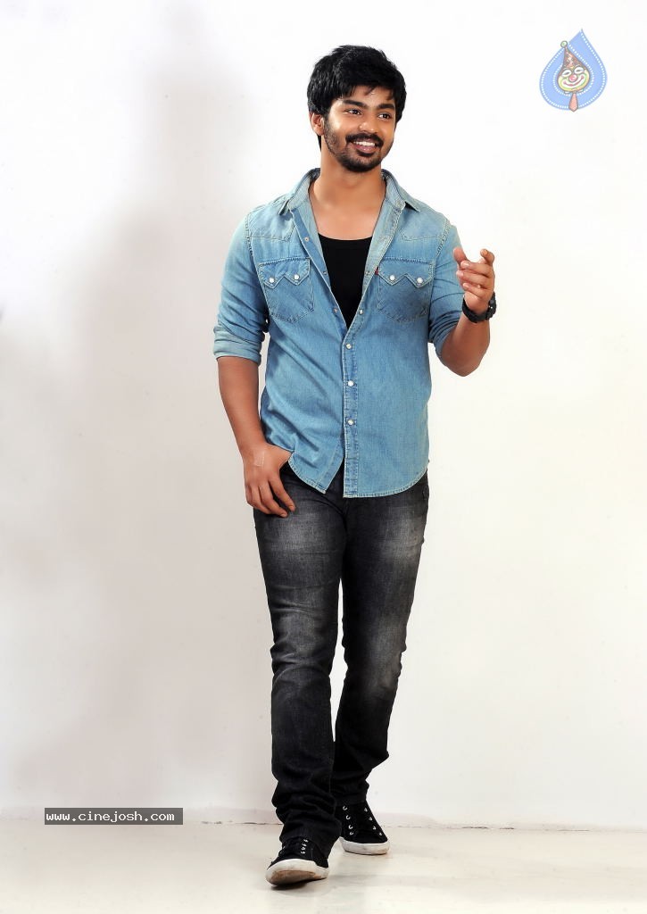 Bunny n Cherry Movie Stills - 3 / 10 photos