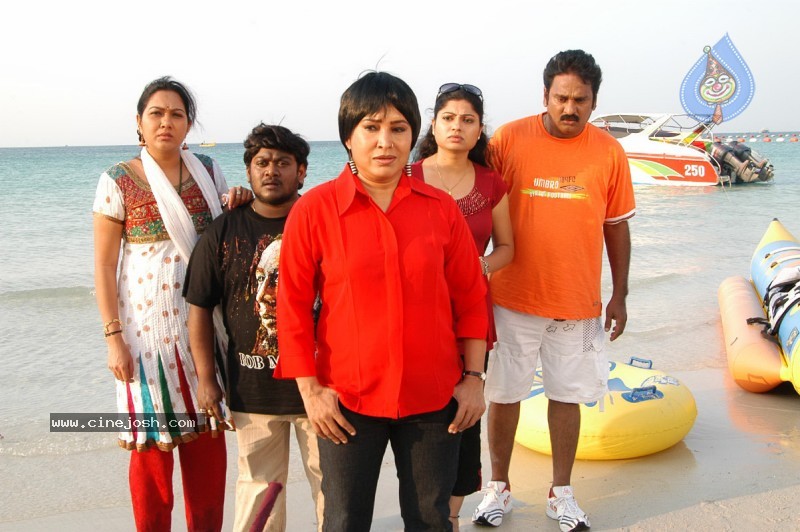 Buridi Movie Unseen Stills - 15 / 97 photos