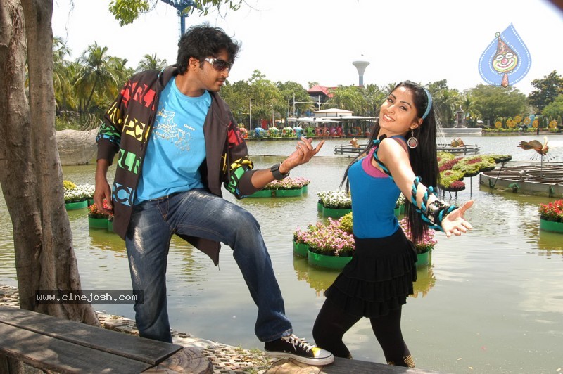 Buridi Movie Unseen Stills - 34 / 97 photos