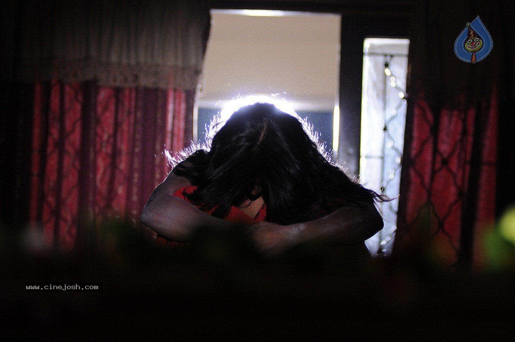 Calling Bell Movie New Stills - 40 / 86 photos