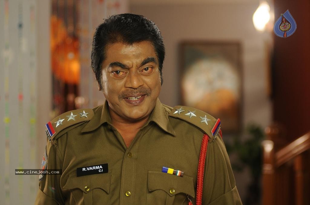 Calling Bell Movie Stills - 37 / 85 photos