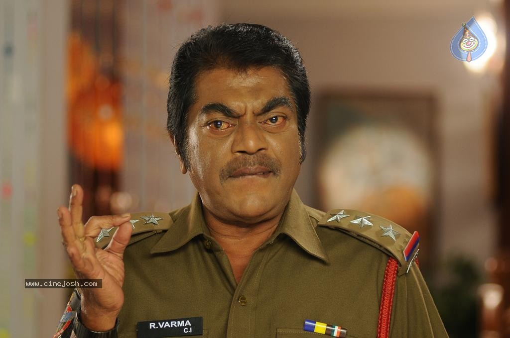 Calling Bell Movie Stills - 76 / 85 photos