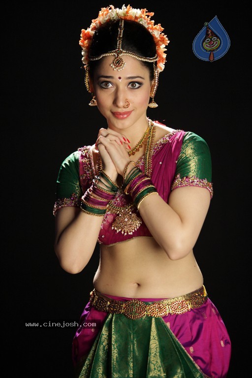 Cameraman Gangatho Rambabu Movie New Stills - 13 / 18 photos