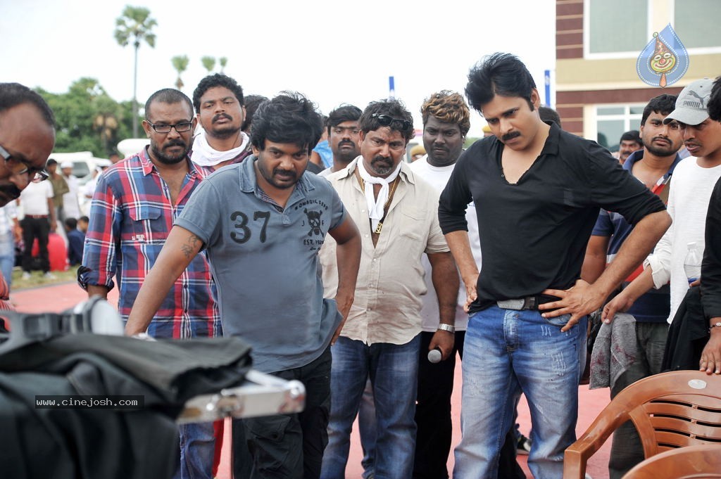 CGR Movie New Wallpapers - 27 / 39 photos