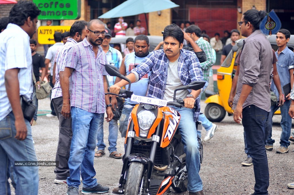 CGR Movie New Wallpapers - 34 / 39 photos