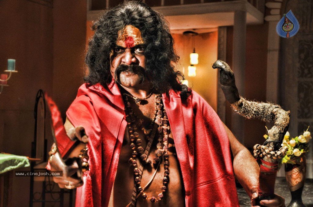 Chaarulatha Movie New Stills - 73 / 91 photos