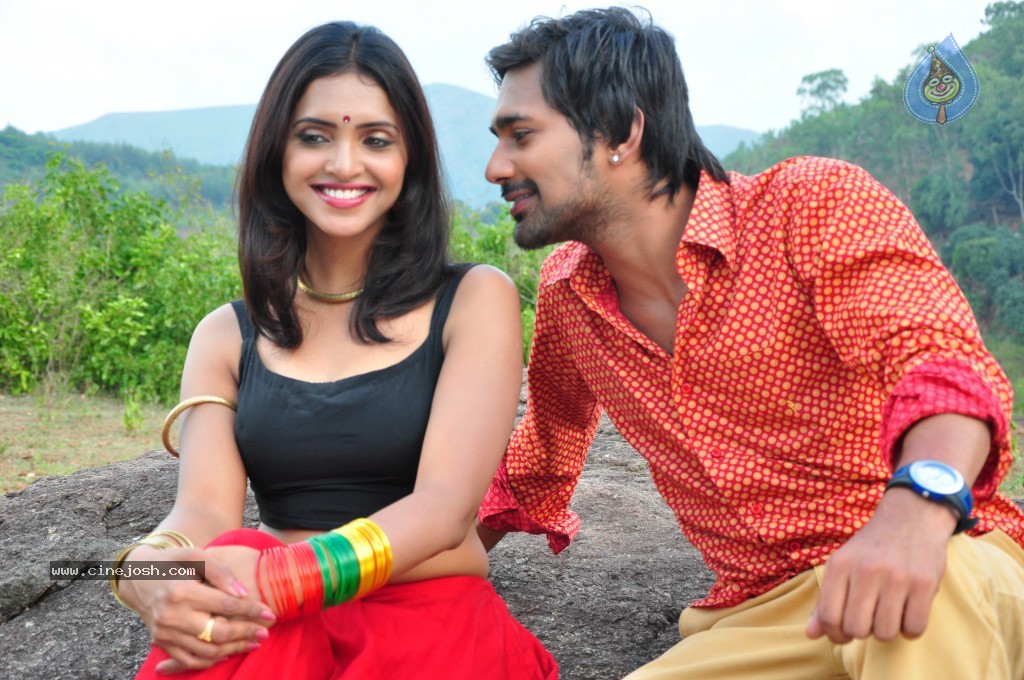 Chammak Challo Movie New Stills - 4 / 5 photos