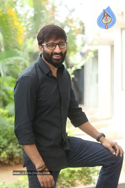 Chanakya Movie Press Meet Photos - 18 / 21 photos