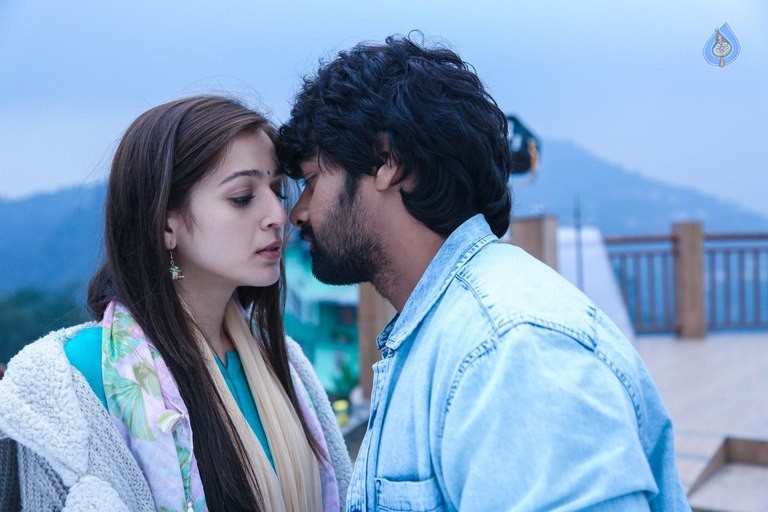 Chandamama Raave Movie Photos - 10 / 11 photos