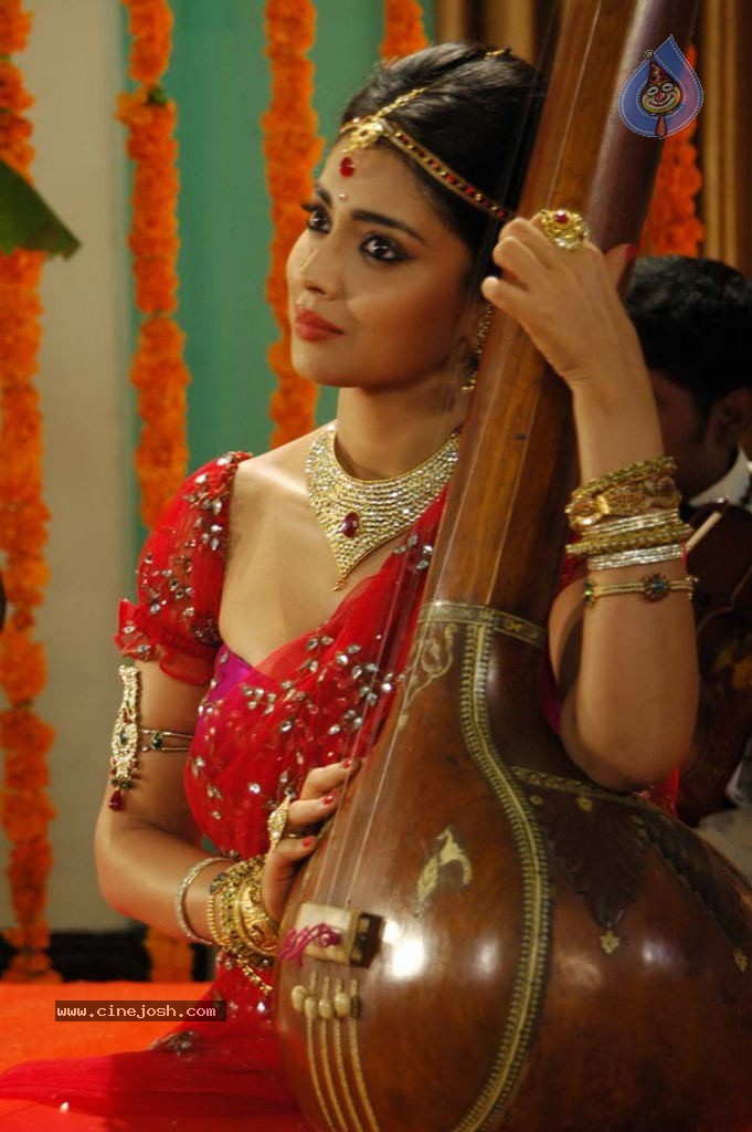 Chandra Movie New Stills - 2 / 29 photos