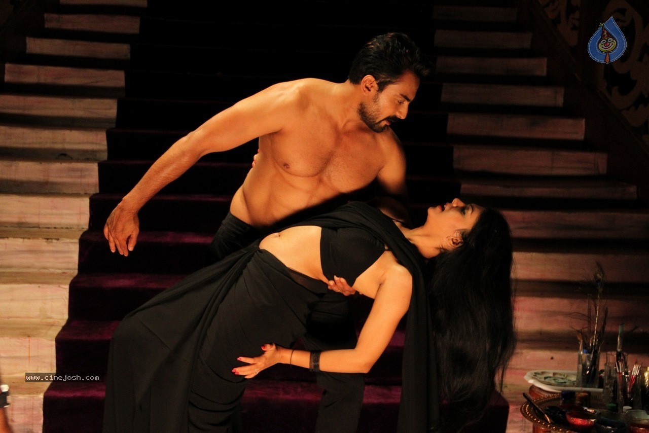 Chandrika Movie Latest Photos - 23 / 76 photos