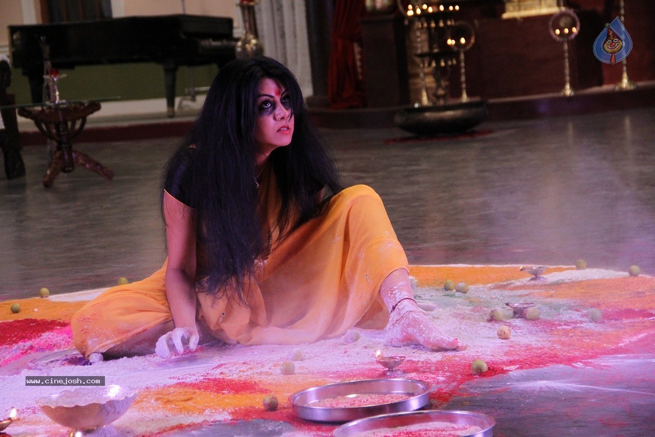 Chandrika Movie Latest Photos - 24 / 76 photos