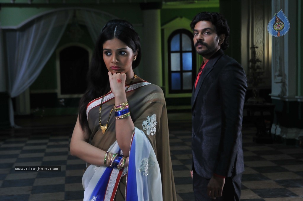 Chandrika Movie Stills - 11 / 11 photos