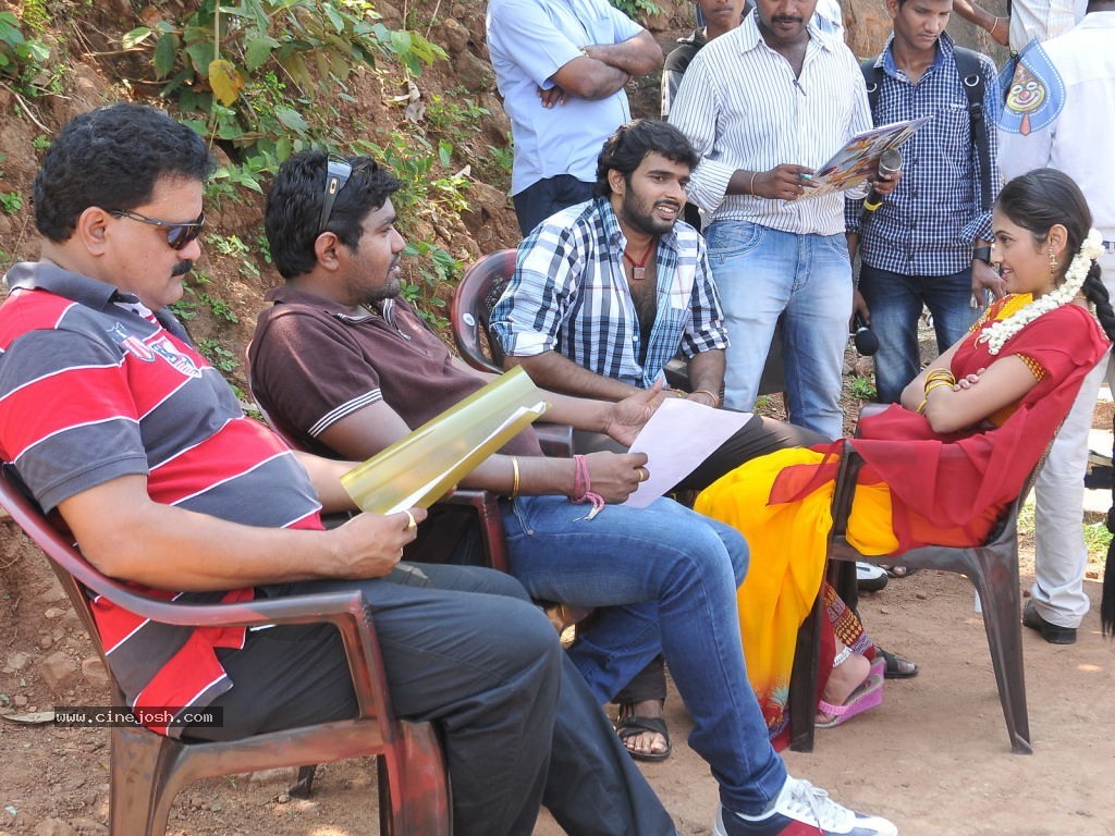 Chandrudilo Vunde Kundelu Stills n Walls - 13 / 33 photos