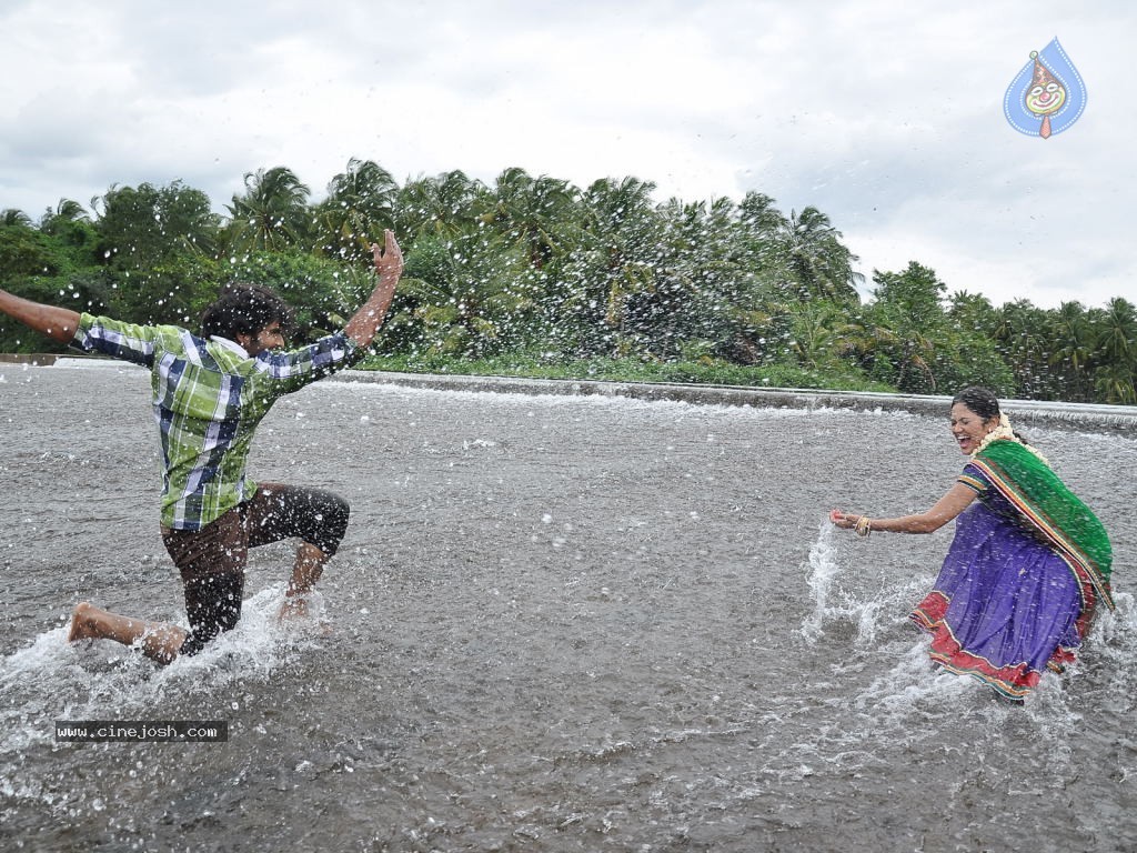 Chandrudilo Vunde Kundelu Stills n Walls - 30 / 33 photos