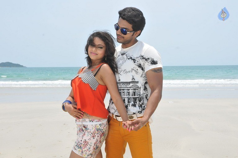 Chandrullo Unde Kundelu Movie Stills - 8 / 92 photos