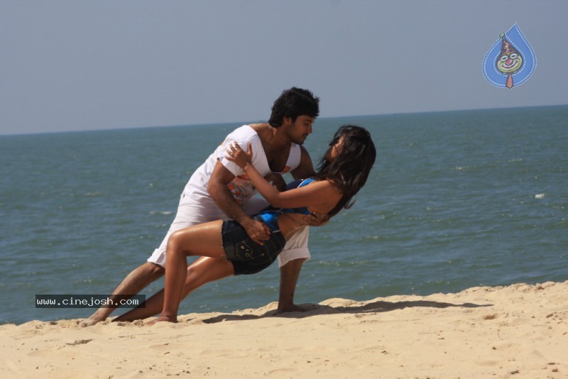 Chapter 6 Movie New Stills - 35 / 100 photos