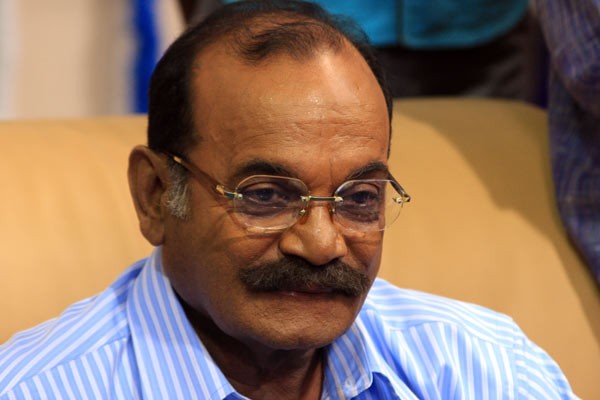 Chapter 6 - 60 / 107 photos