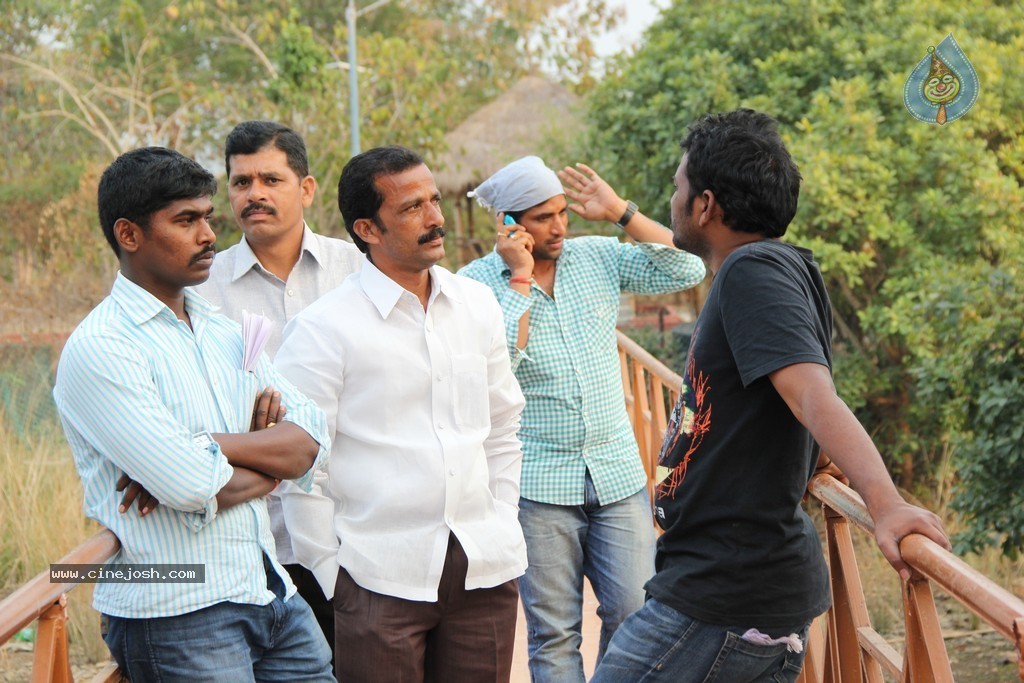 Chatting Movie New Photos - 1 / 62 photos