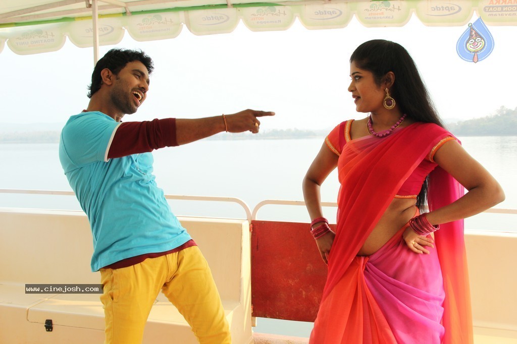 Chatting Movie New Photos - 14 / 62 photos