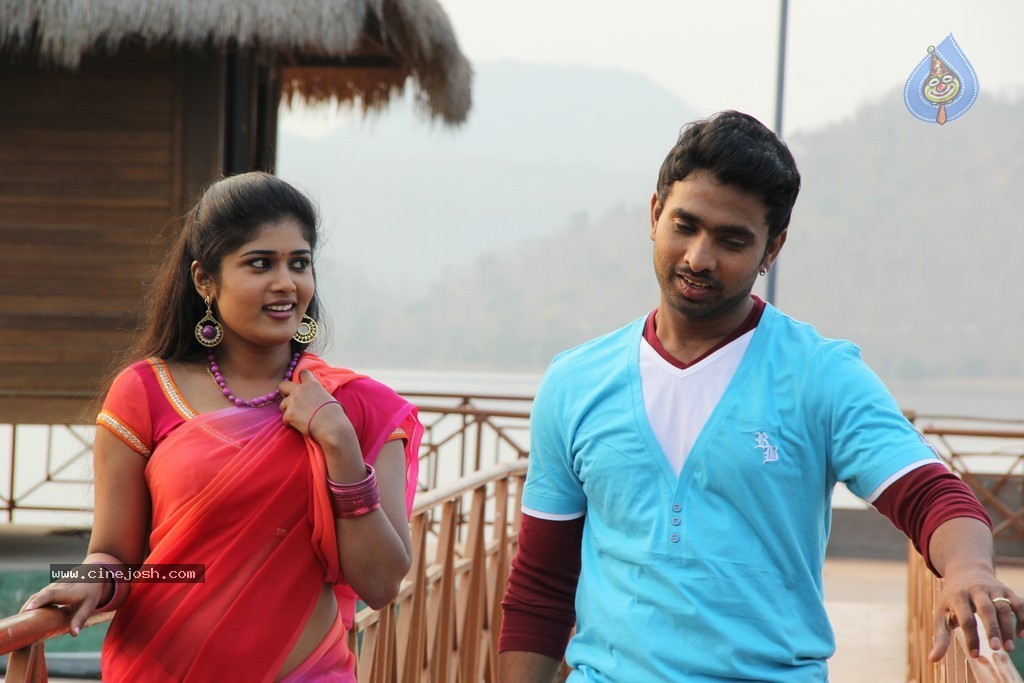 Chatting Movie New Photos - 41 / 62 photos