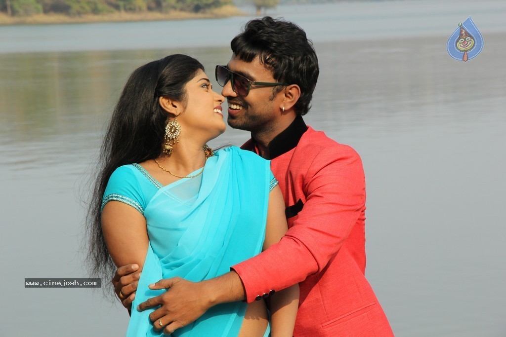 Chatting Movie New Photos - 44 / 62 photos