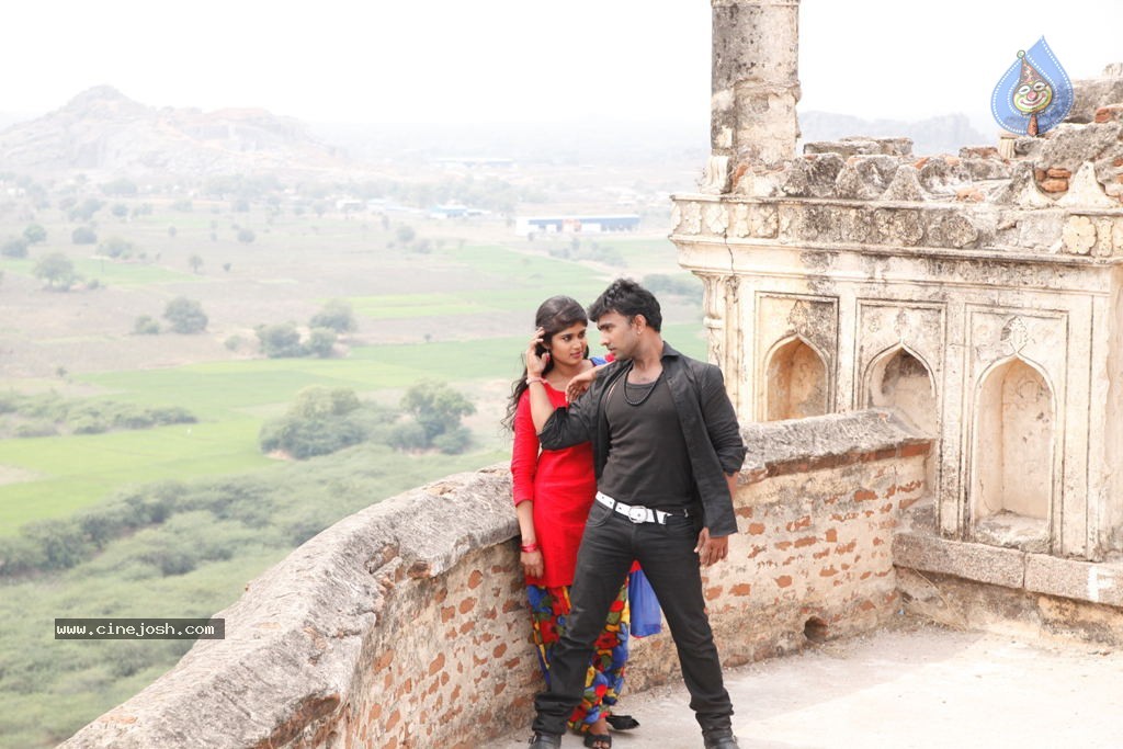 Chatting Movie Stills n Wallpapers - 7 / 38 photos