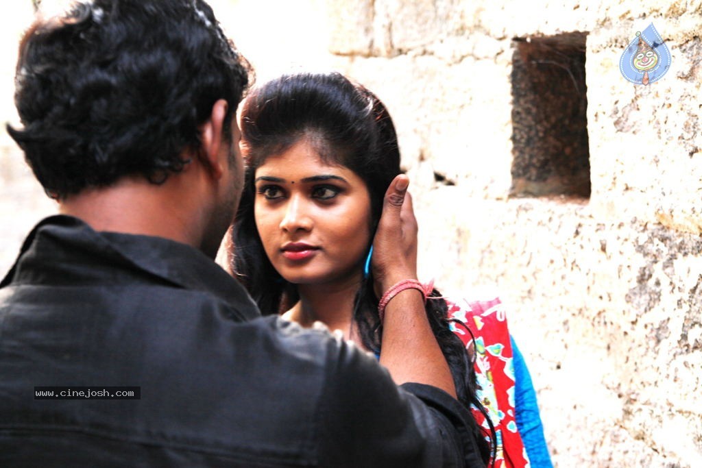 Chatting Movie Stills n Wallpapers - 8 / 38 photos