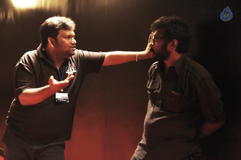 Cheekati Rajyam Photos and Posters - 21 / 35 photos