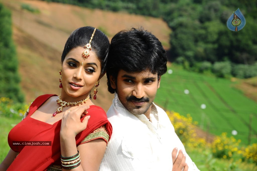Chelagatam Movie New Stills - 25 / 30 photos