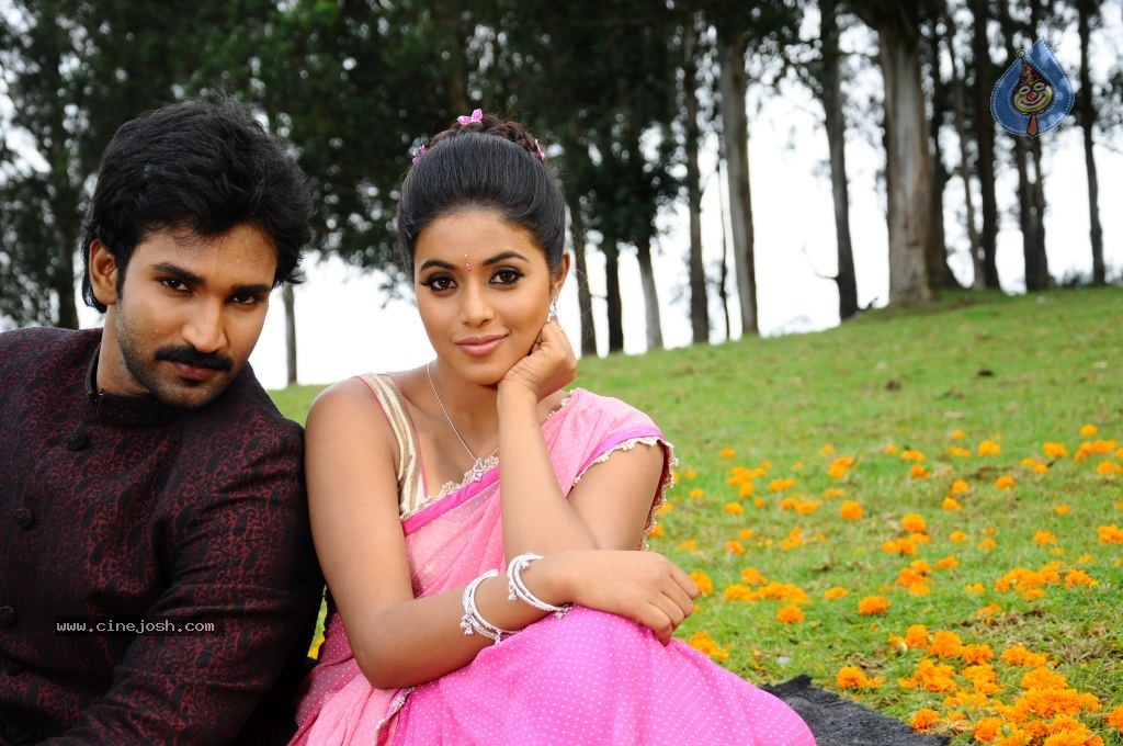 Chelagatam Movie New Stills - 26 / 30 photos