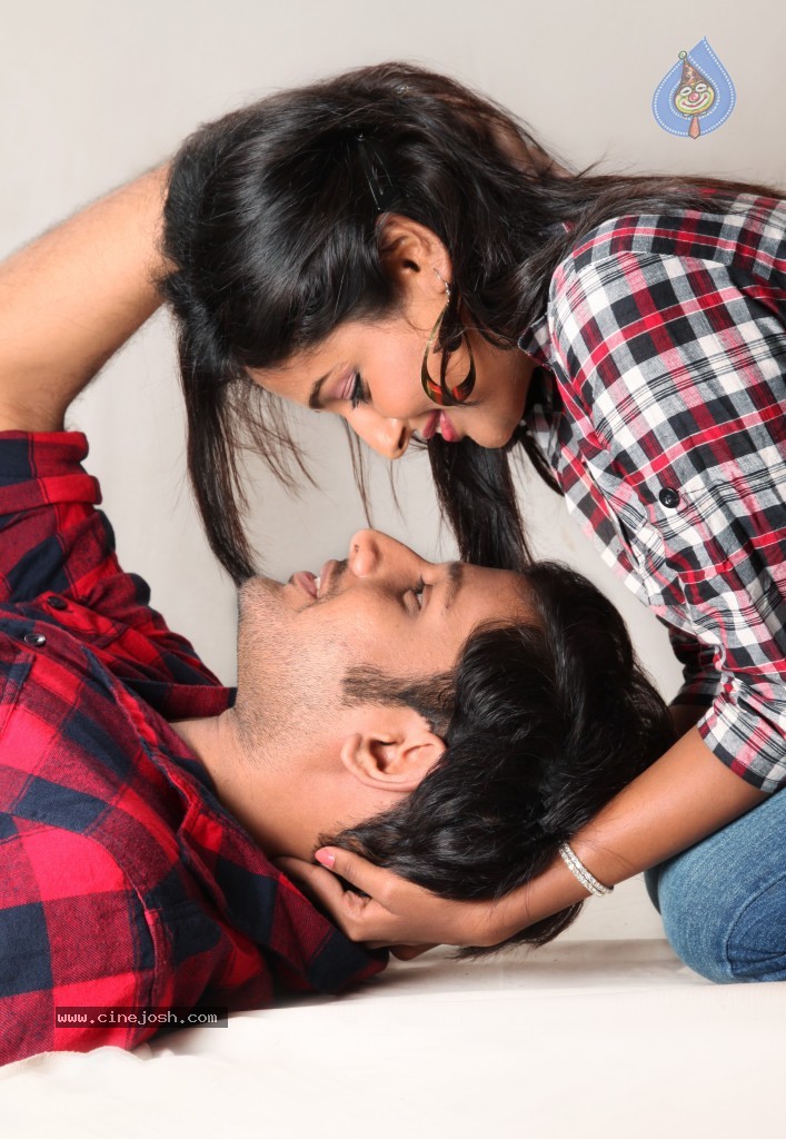 Chemistry Movie Stills and Walls - 28 / 41 photos